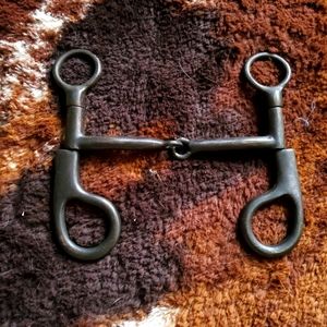 Argentine snaffle bit horse